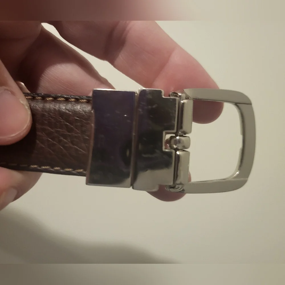 Levi Boys Size 26 Reversible Belt